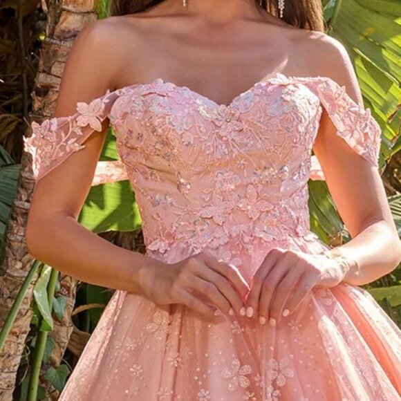 New Off Shoulder Mini Mesh Baby Doll Dress w/ Butterfly Appqliue & Sequins GS368 - Picture 5 of 9